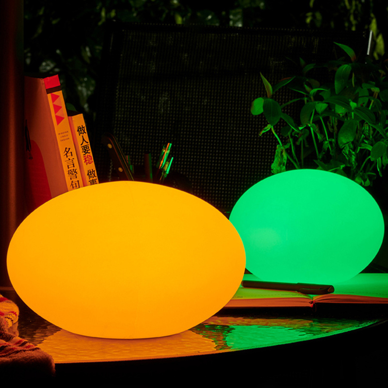 Waterproof 16 Colors Plastic Rechargeable Desk Lamp Table Lamp LED Flat Ball Light for Party Hotel Restaurant