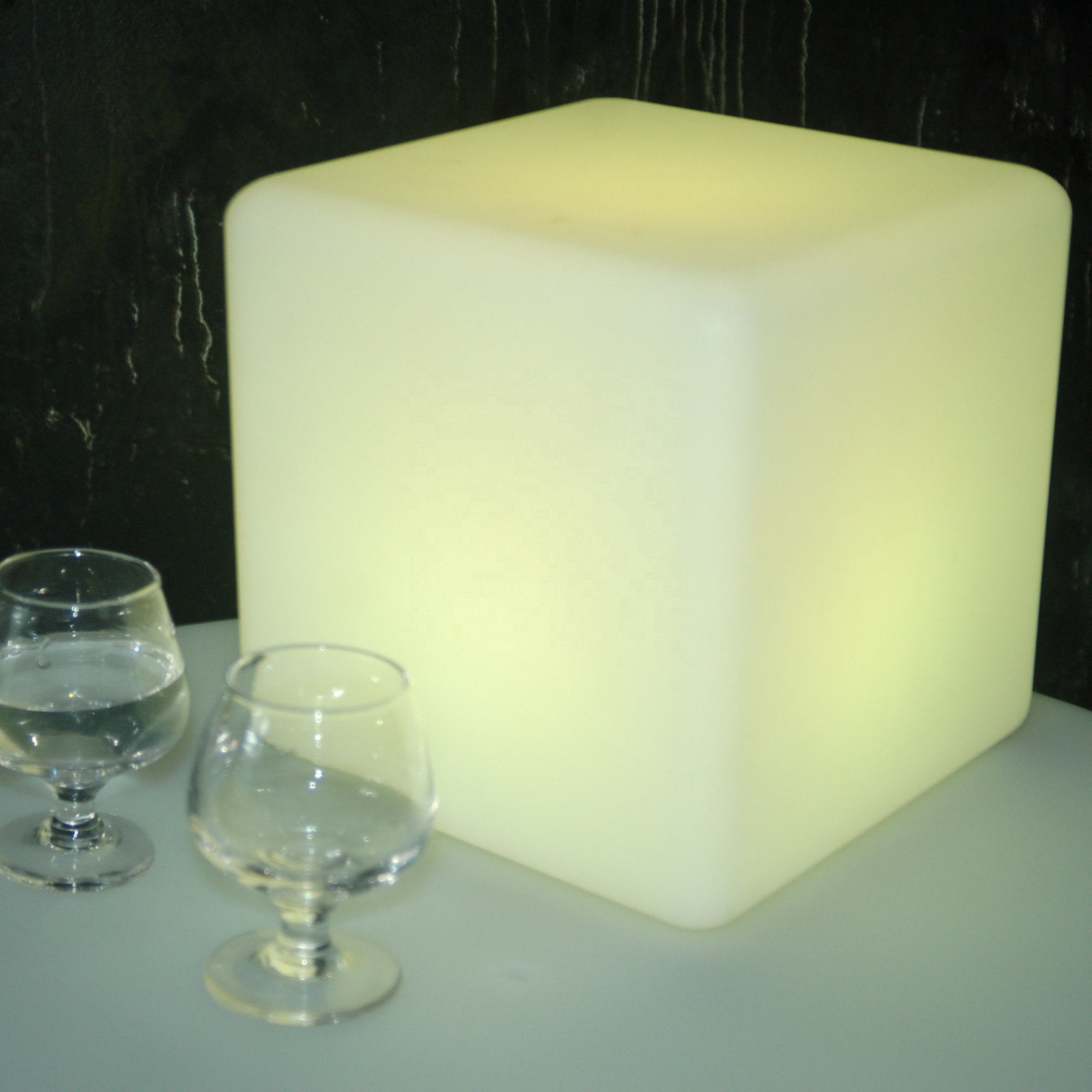 Hot Selling LED Bar furniture glowing light up cube stool