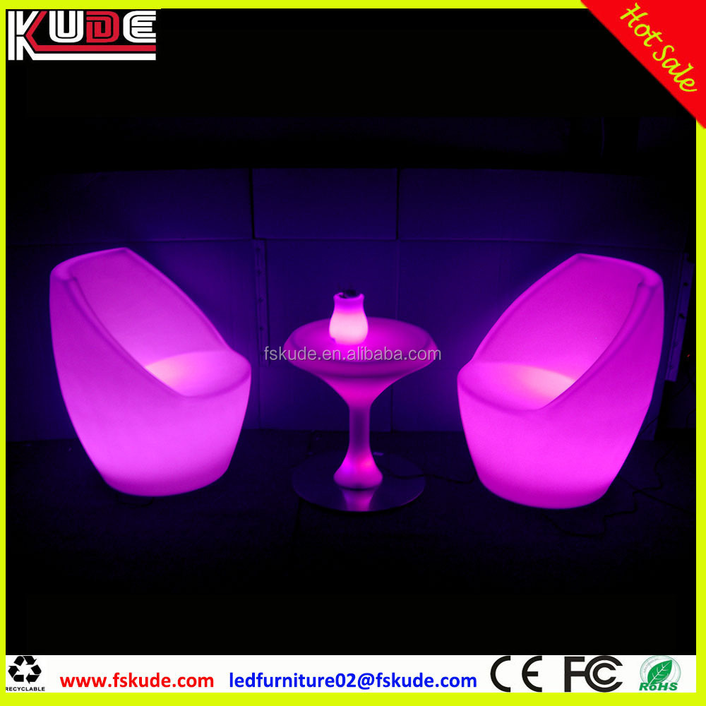 Outdoor PE plastic furniture/modern light up LED coffee shop table and chairs