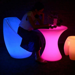 Outdoor PE plastic furniture/modern light up LED coffee shop table and chairs