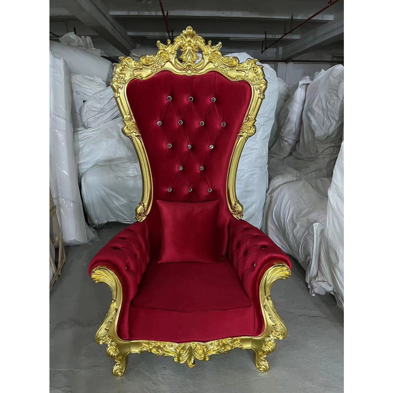 Wholesale wed event dining luxury high back king queen royal velvet thrown chair wedding adult princess red santa throne chair