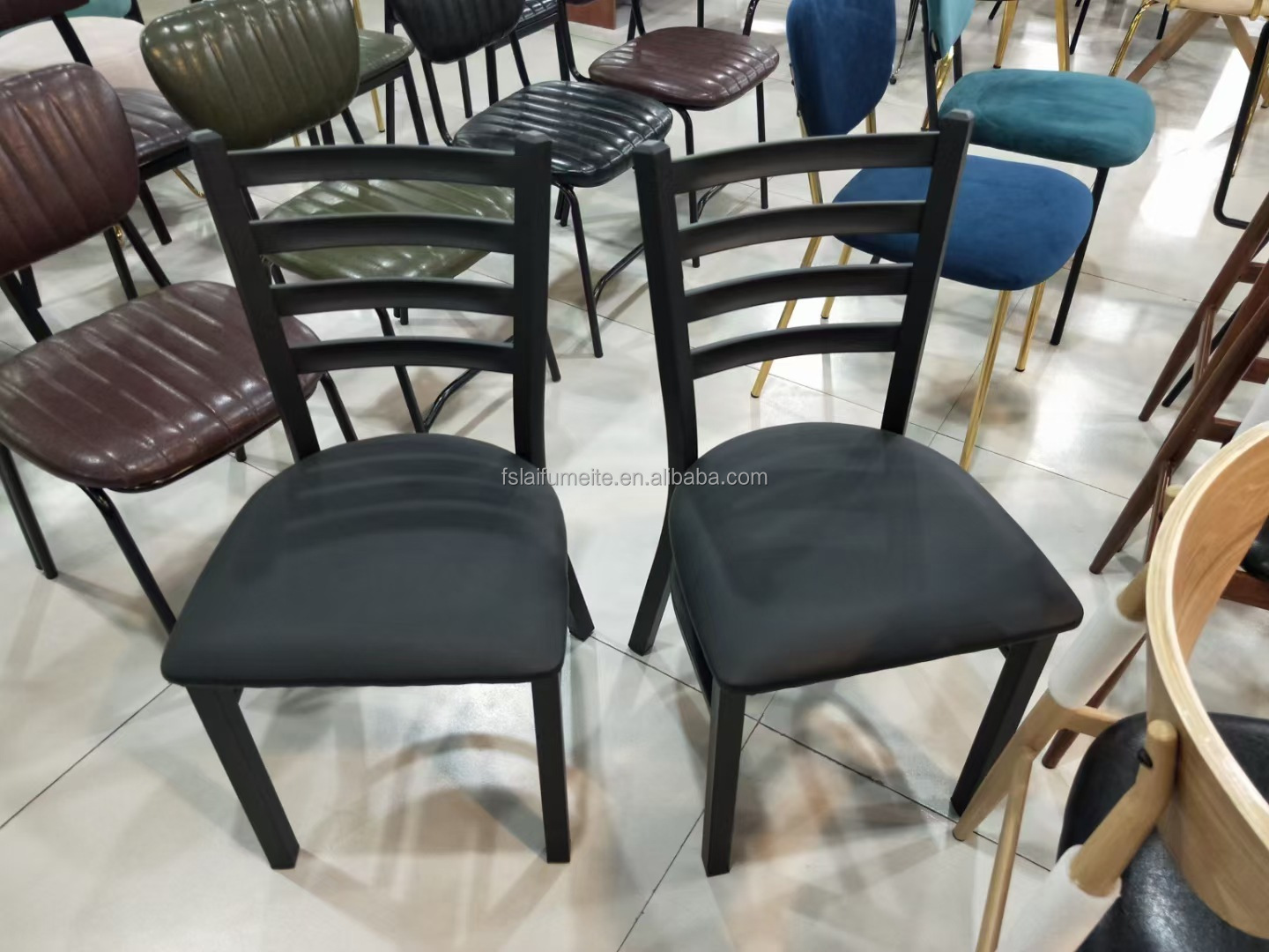 Industrial Metal Restaurant Stackable Metal Accent Legs Interior restaurant Chairs outdoor Dining Chairs metal cafe chair