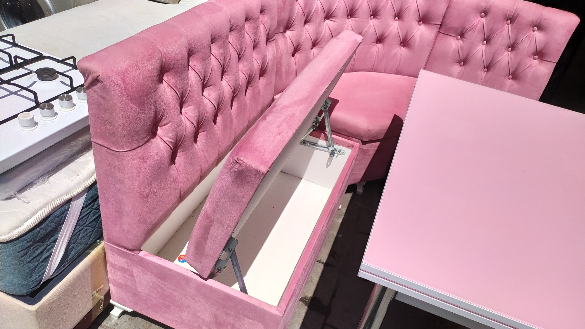 Fashionable ice cream shop cafe restaurant set velvet pink booths sofa restaurant furniture dining catering chairs and tables