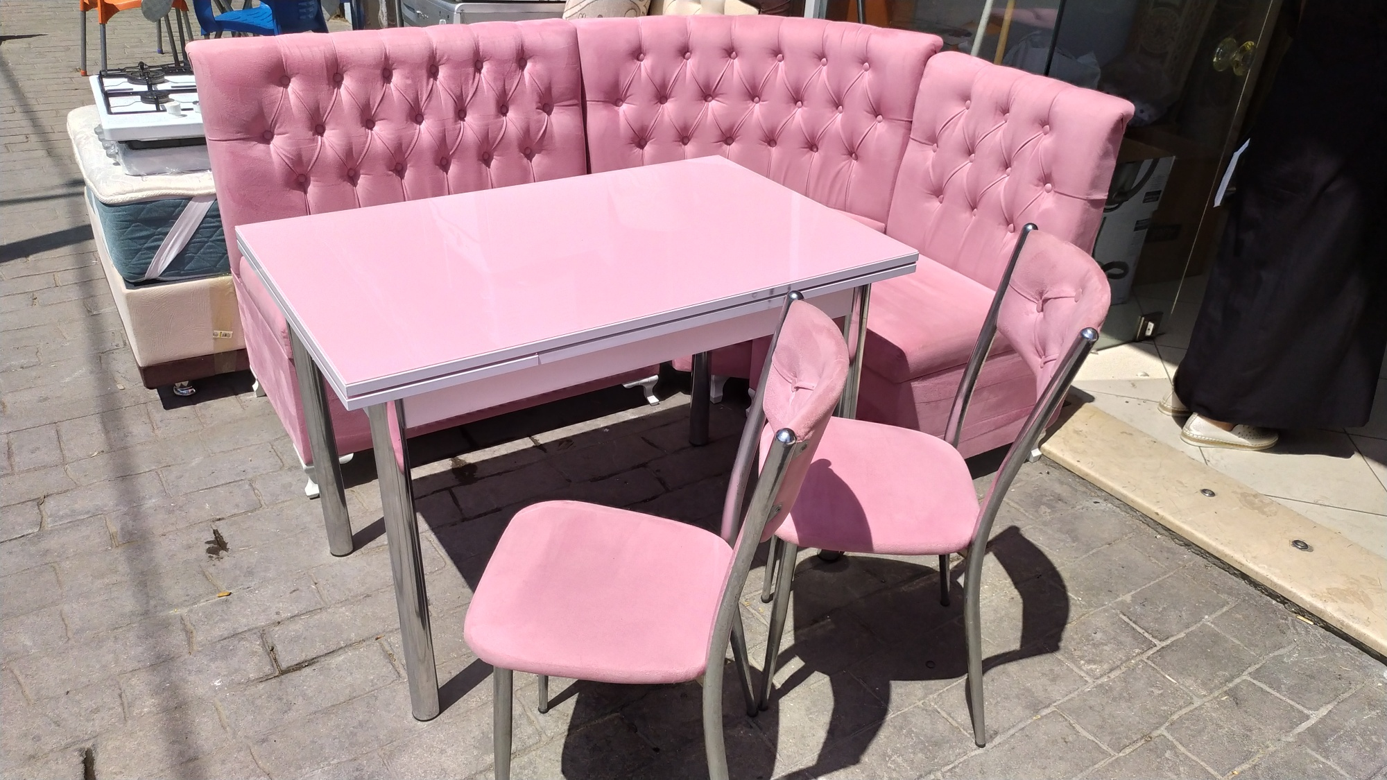 Fashionable ice cream shop cafe restaurant set velvet pink booths sofa restaurant furniture dining catering chairs and tables