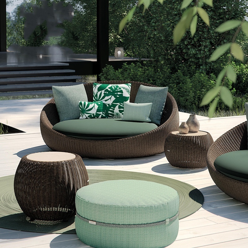 Contemporary Designer Water-Proof Polyethylene Rattan Painted Aluminum Frames Comfy Cushion Outdoor Garden Patio Lounge Chairs