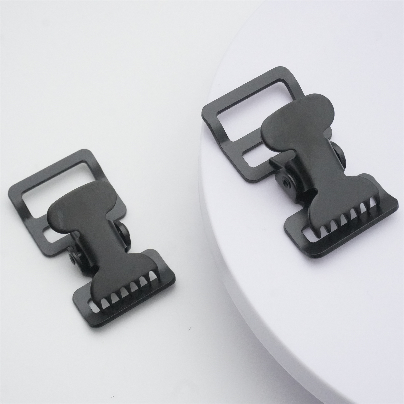 High quality 1 inch CAM buckle metal buckle for cargo storage mountain clamps black