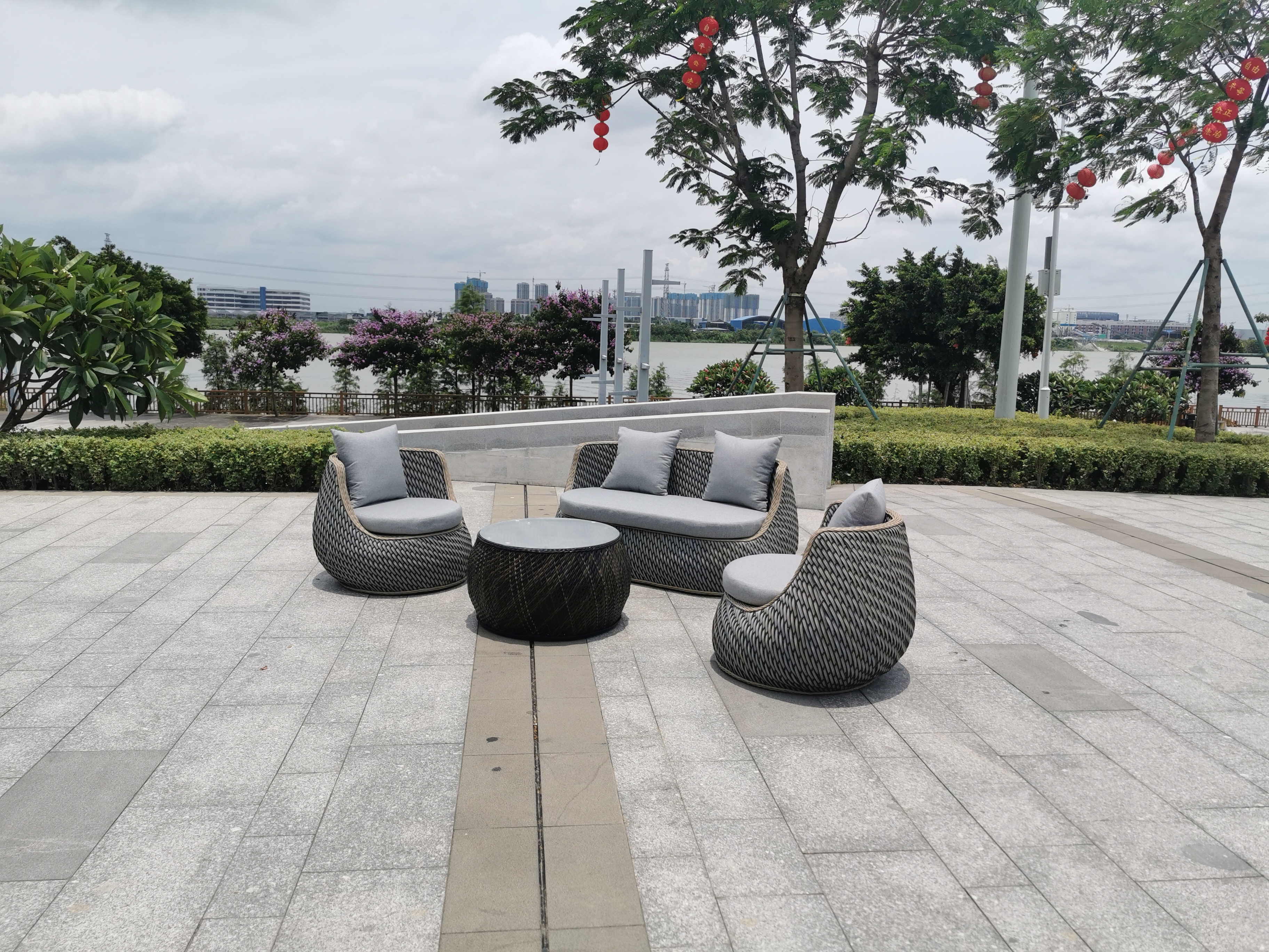 Fashion Soft Comfortable  Wicker curved  Modular Garden Sectional Small Sofa Exterior sitting  Home Furniture Outdoor