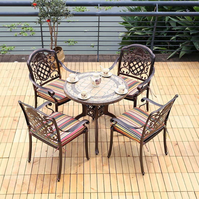 Factory Price Outdoor Gathering Furniture Die-casting Villa Iron Metal Dining Sets Specific Use Deluxe Bistro Garden Set