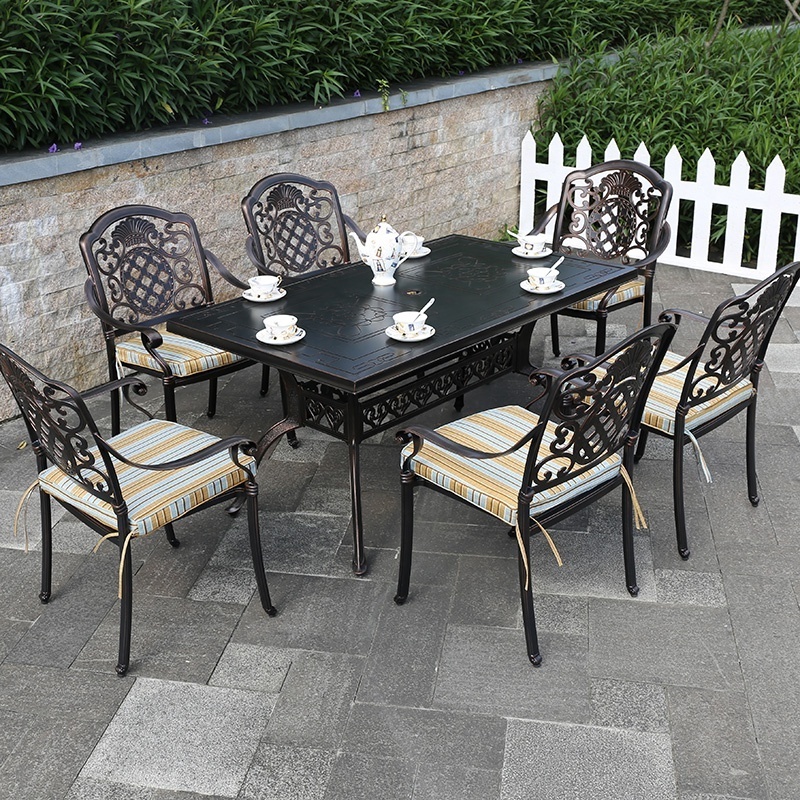 Factory Price Outdoor Gathering Furniture Die-casting Villa Iron Metal Dining Sets Specific Use Deluxe Bistro Garden Set