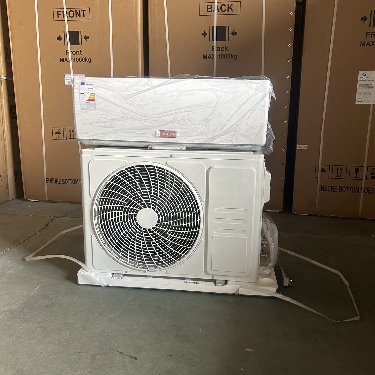 Mini Wall Mounted Split Type Cooling Air Flow System Unit 1HP 1.5HP Inverter Air Conditioner Electric 30 Room AC Fixed Frequency