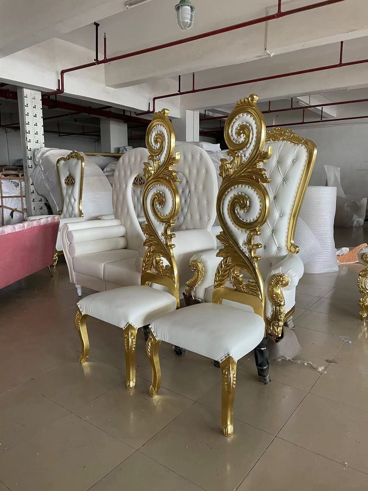 Factory Price Luxury Wedding Royal Throne Chairs Selling Events Purple Throne Chairs