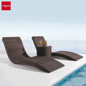 Custom Rattan Wicker Outdoor Beach Hotel Pool Sun lounger Bed