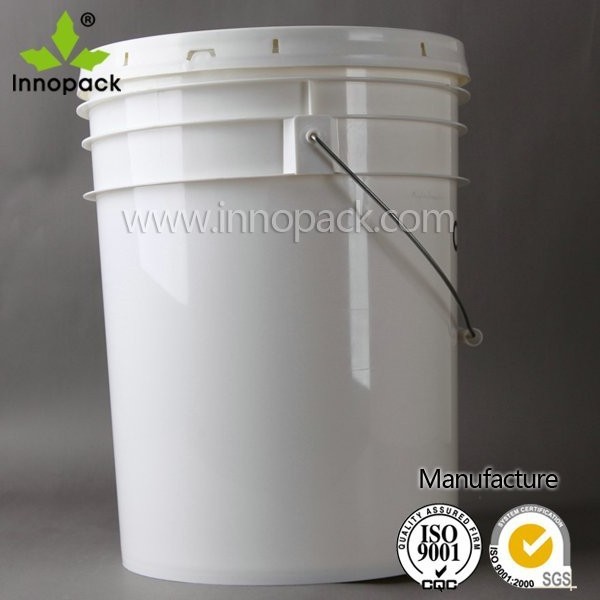 Empty Round 12L /13 liter plastic pails with lids, White 3.5 gallon plastic paint bucket supplier