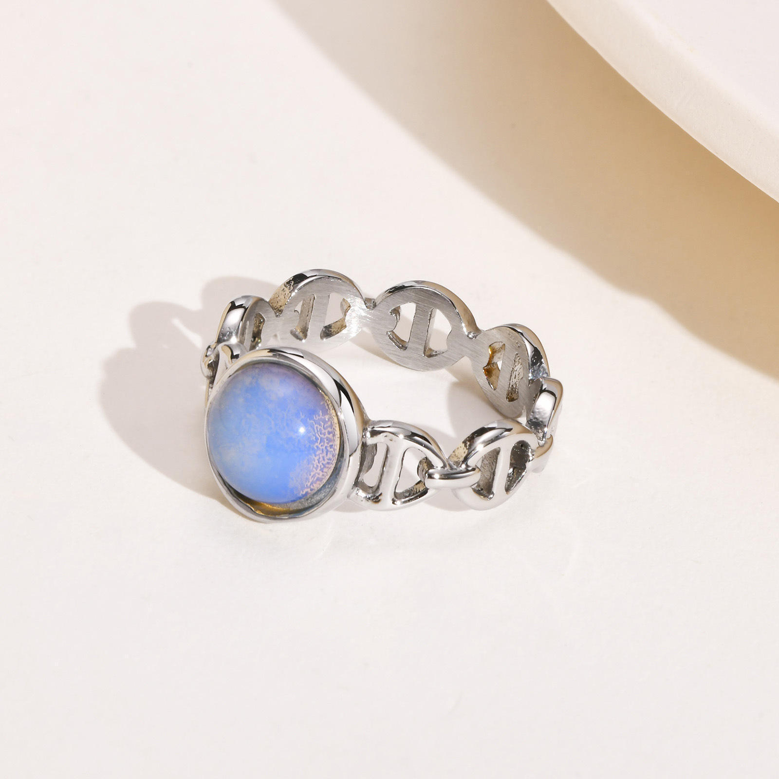 New Arrival 18k Gold Plated Stainless Steel Jewelry Gift Charm Pig Nose Chain Link Opal Rings for Women