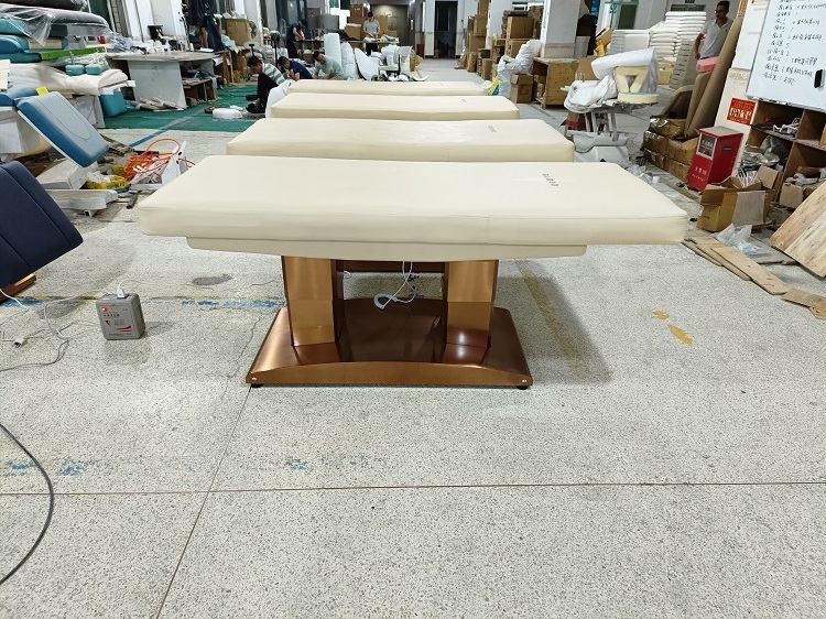 Qunpeng 4 Motors Modern Gold Beauty Salon Furniture Esthetician Spa Facial Table Dental Bed