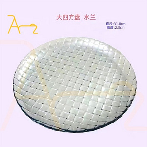 New arrivals square pattern design colored dinner charger plates wedding decoration underplates round transparent glass plates