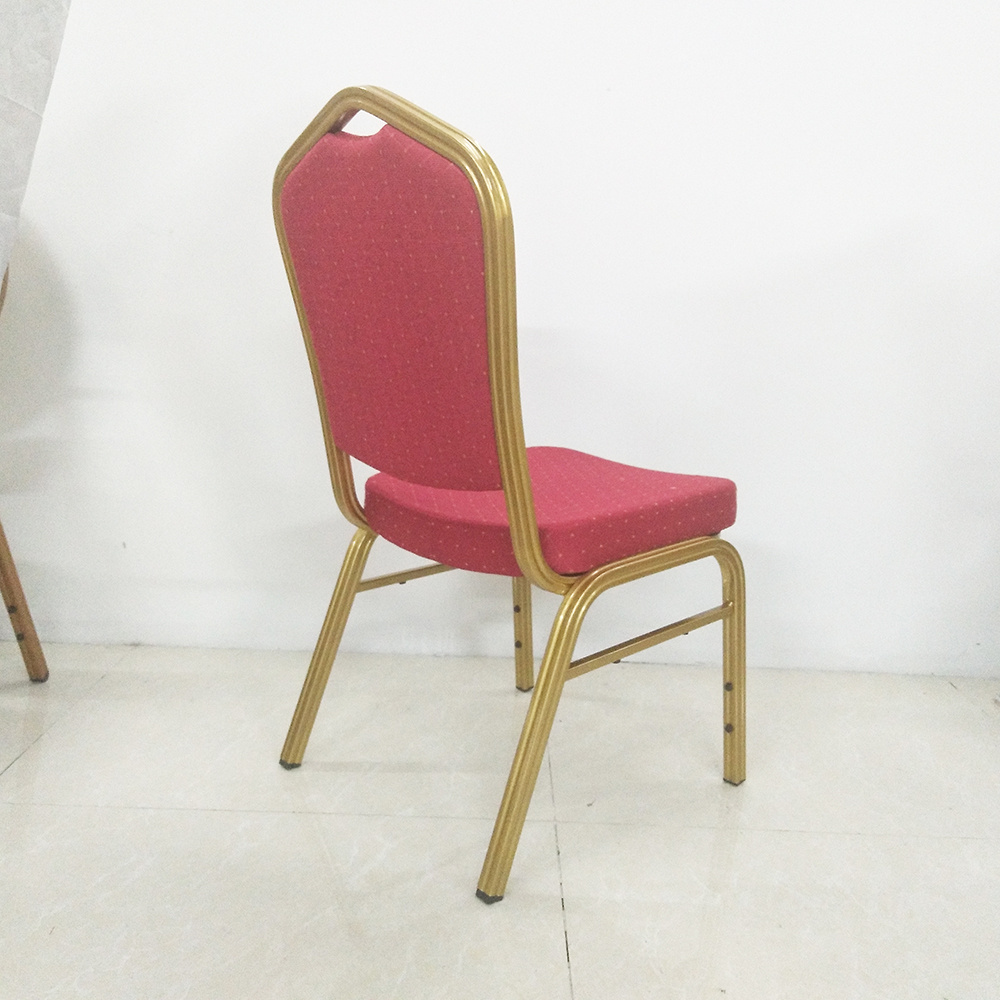 Wholesale Gold Iron Banquet Chairs and Tables Stackable Luxury Wedding Event Tables for Hotels Party Essentials