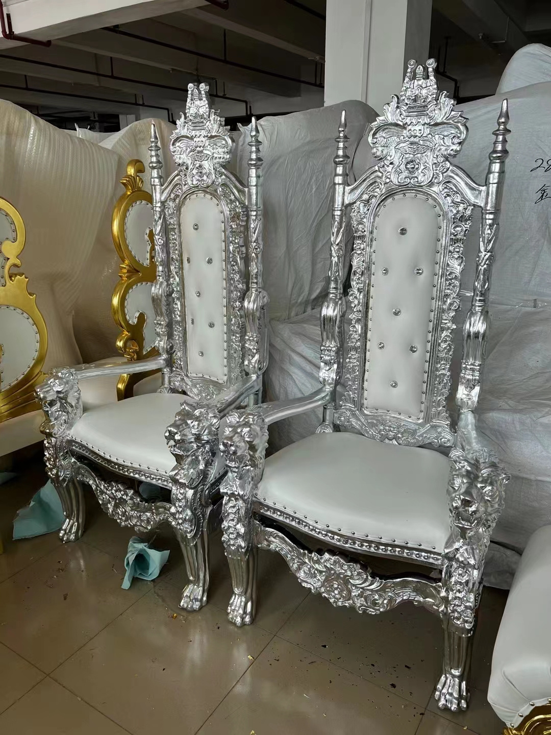 Hot Sale King Throne Chairs Fabric High Back Royal Luxury Wedding Chair