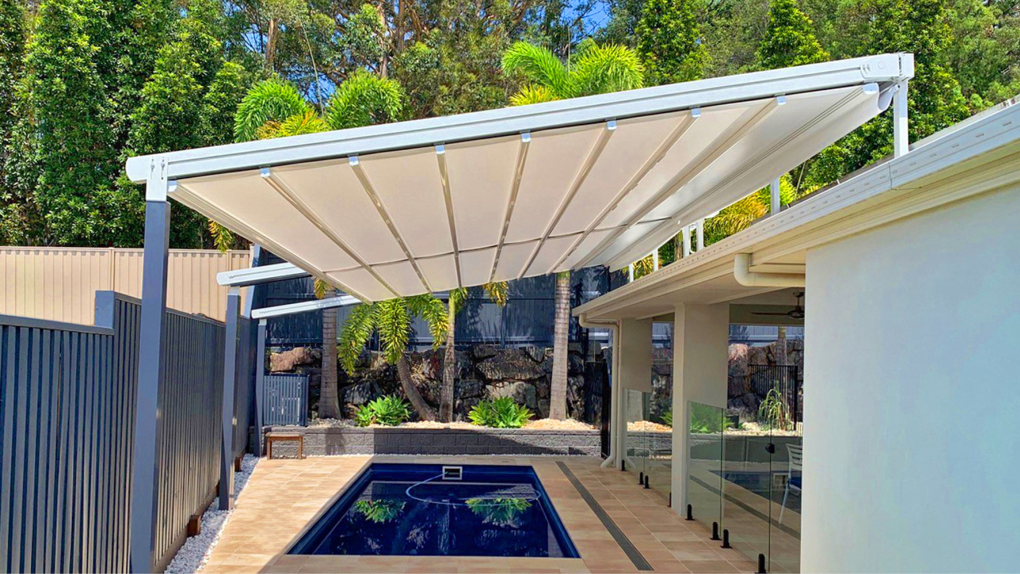 Outdoor Waterproof PVC Retractable Roof Pergola Folding Roof Awning