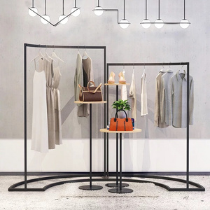 Floor standing metal clothing display rack hanging clothing display stand