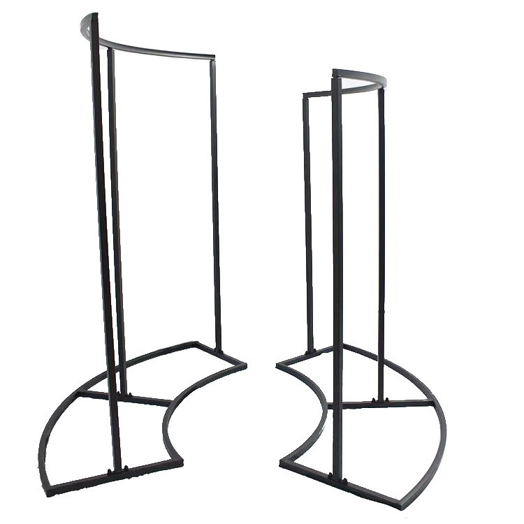 Floor standing metal clothing display rack hanging clothing display stand