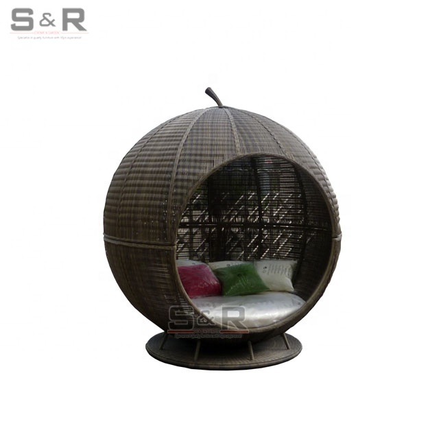 New designs rattan bed cabana garden furniture white brown rattan apple shaped sunbed / daybed / cabin