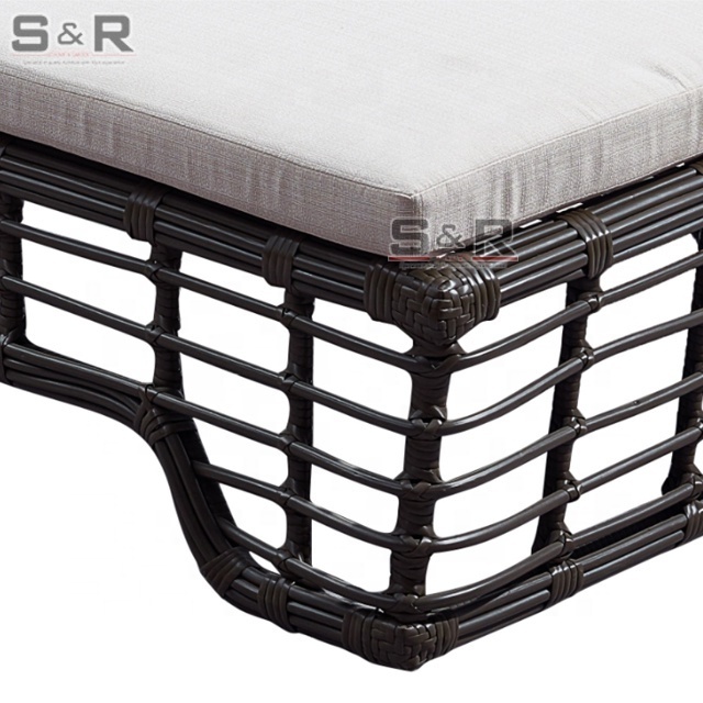 2024 Weather Outdoor Furniture pools swimming outdoor sunbeds for hotel rattan sunbed tanning SR-CZ1117