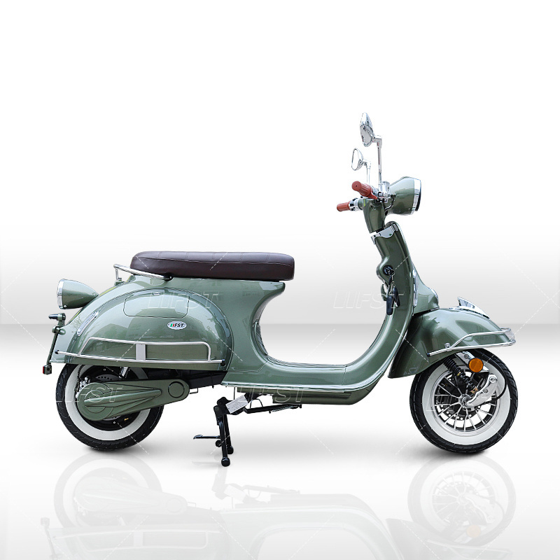 2019 new design retro 2000w motor  travel coc city fashion electric scooter for sale high quality