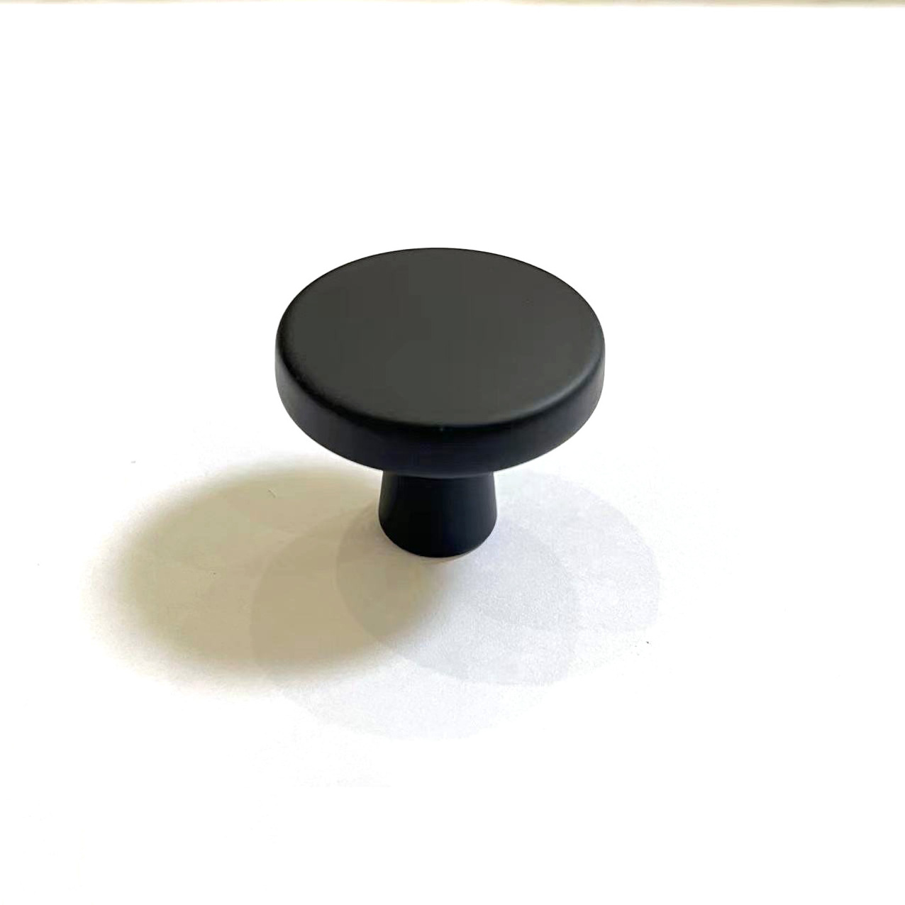 Gold Cabinet Knobs Black Kitchen Handles Zinc Alloy Colorful Furniture Knobs for Kids Room 32mm Cupboard Door Pulls Hardware