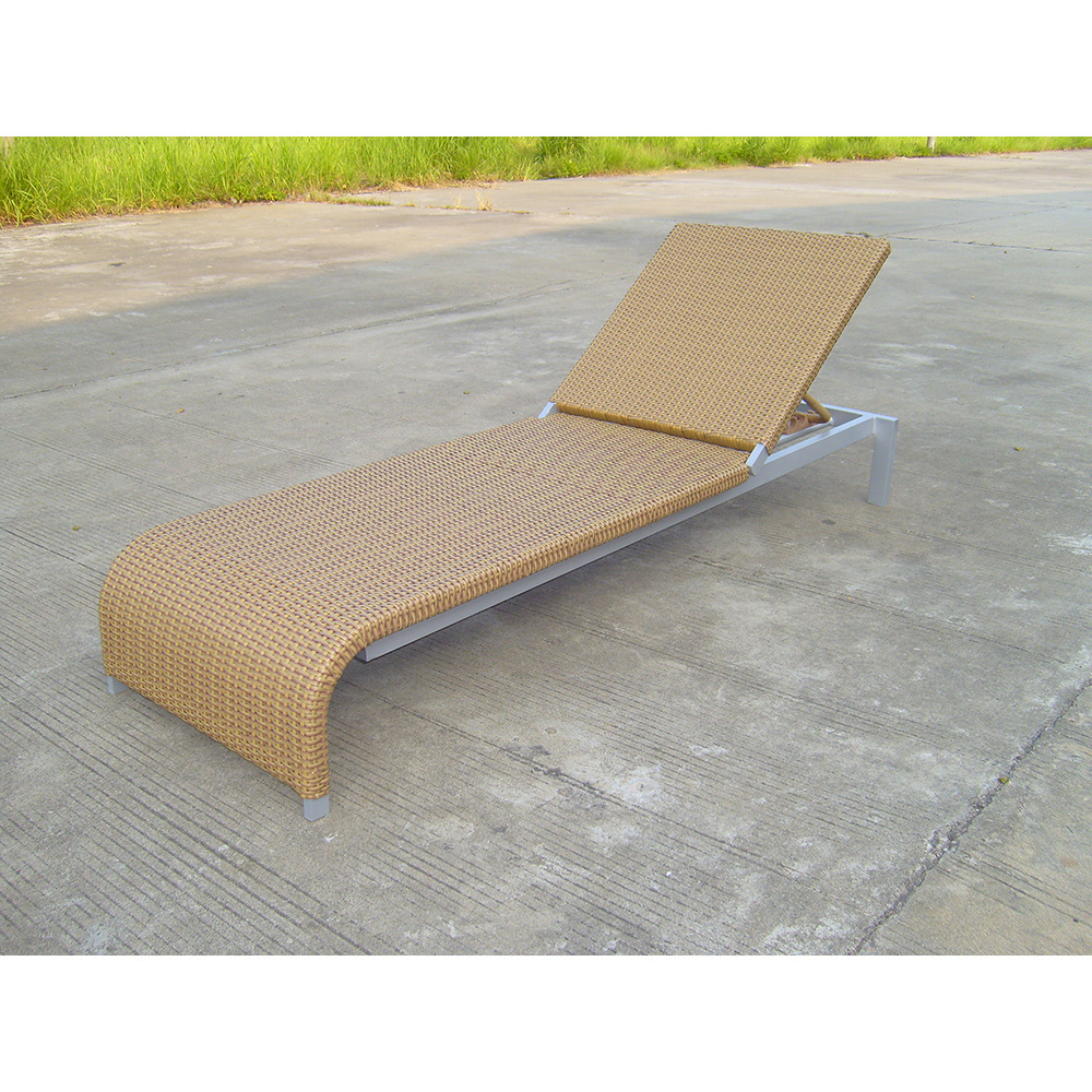 Support Customiztion rattan garden sun loungers swimming pool chair outdoor sunbed beach side sun lounger pool chaises