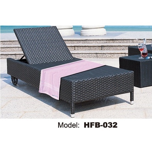 Modern Style Swimming Pool Nordic Poolside Lounger Bench Rattan Chair Lying Bed