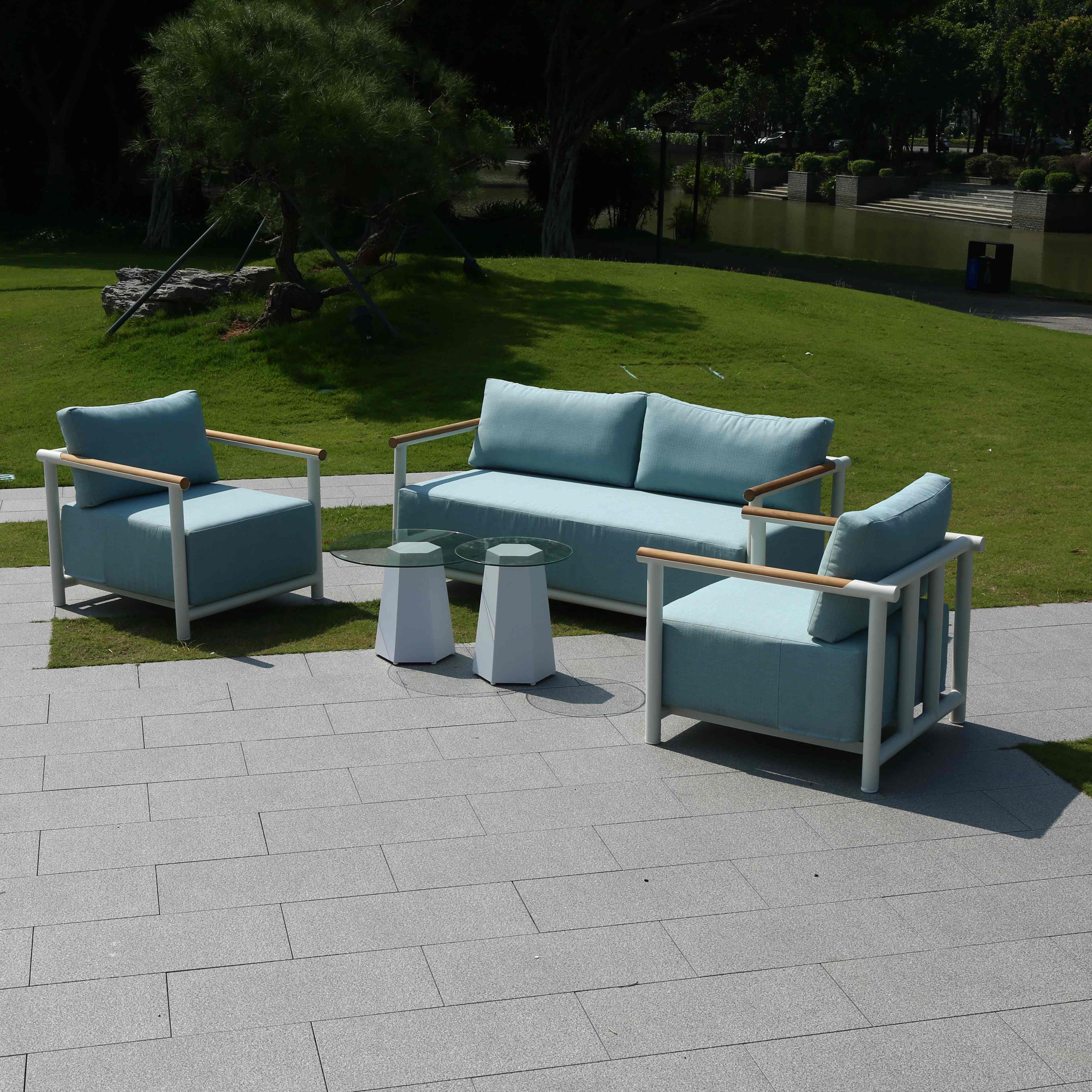 2+1+1 Aluminium frame outdoor garden patio swimming pool side sofa set garden furniture with 2 coffee table