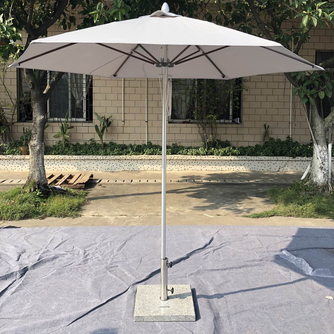 custom sun beach chair table umbrella giant sombrinha rainbow big umbrella for table fiber round arm parasol