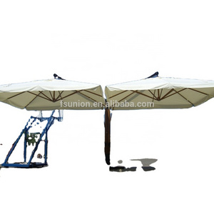 4 arms cantilever outdoor extra large umbrella for restaurunt and resort