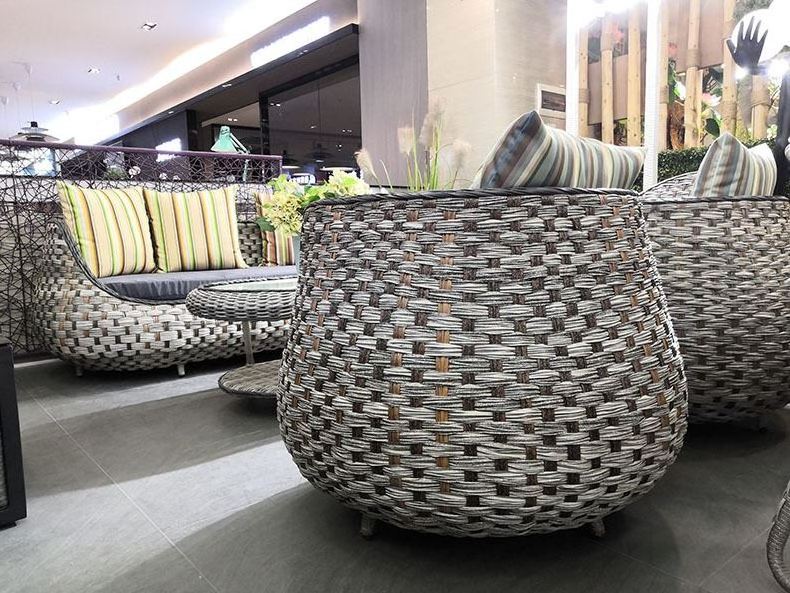 Hot sale grey cushion luxury comfortable wicker pe rattan outdoor 4 pieces sofa furniture