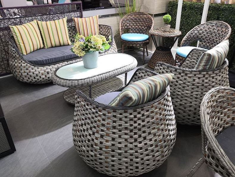 Hot sale grey cushion luxury comfortable wicker pe rattan outdoor 4 pieces sofa furniture