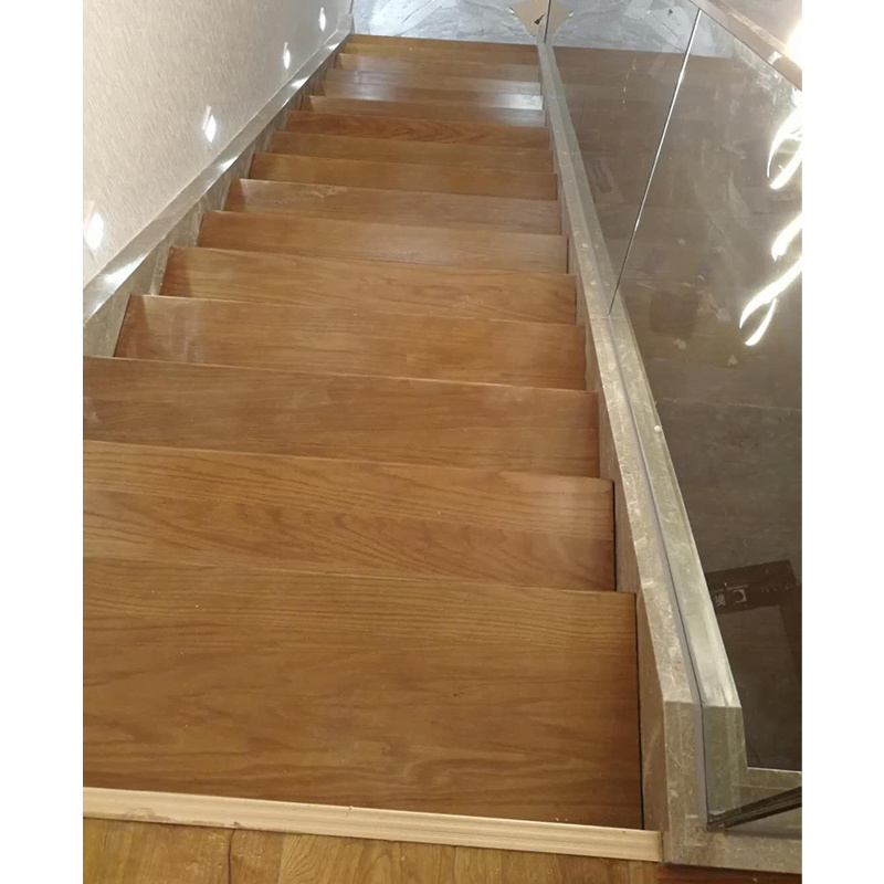 prefinished oak wood stair treads with anti-slip strip