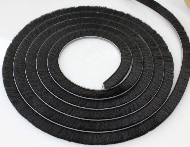 High Quantity XIANAN 7*15mm Warehouse Window/door Soundproof Wool Pile Sealing Non-silicone Weather Strip