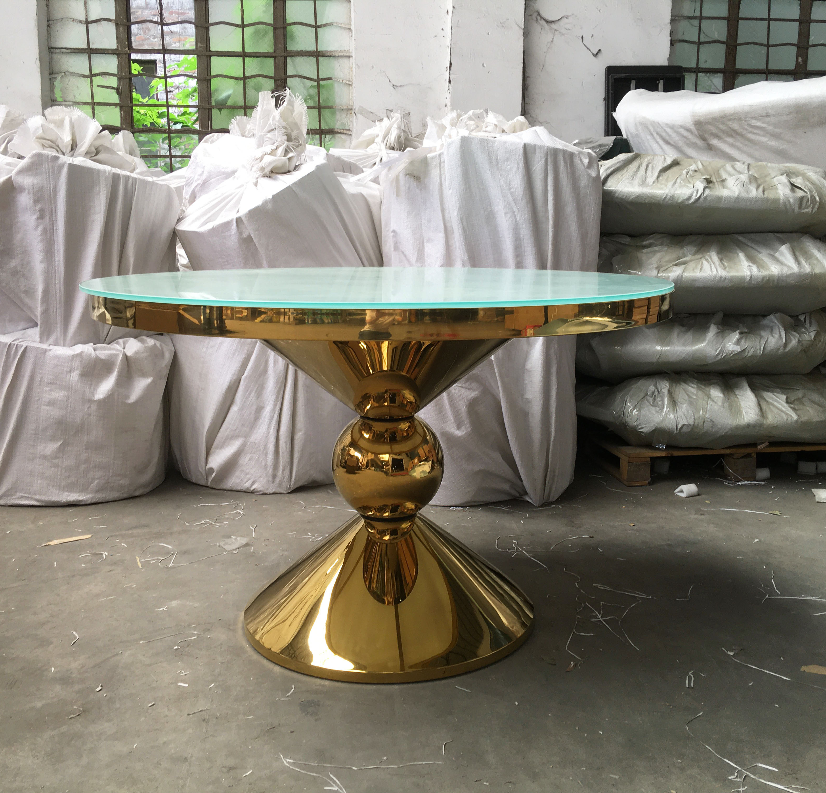 Hot Gold round stainless steel legs dining tables mirror glass wedding cakes table for sale