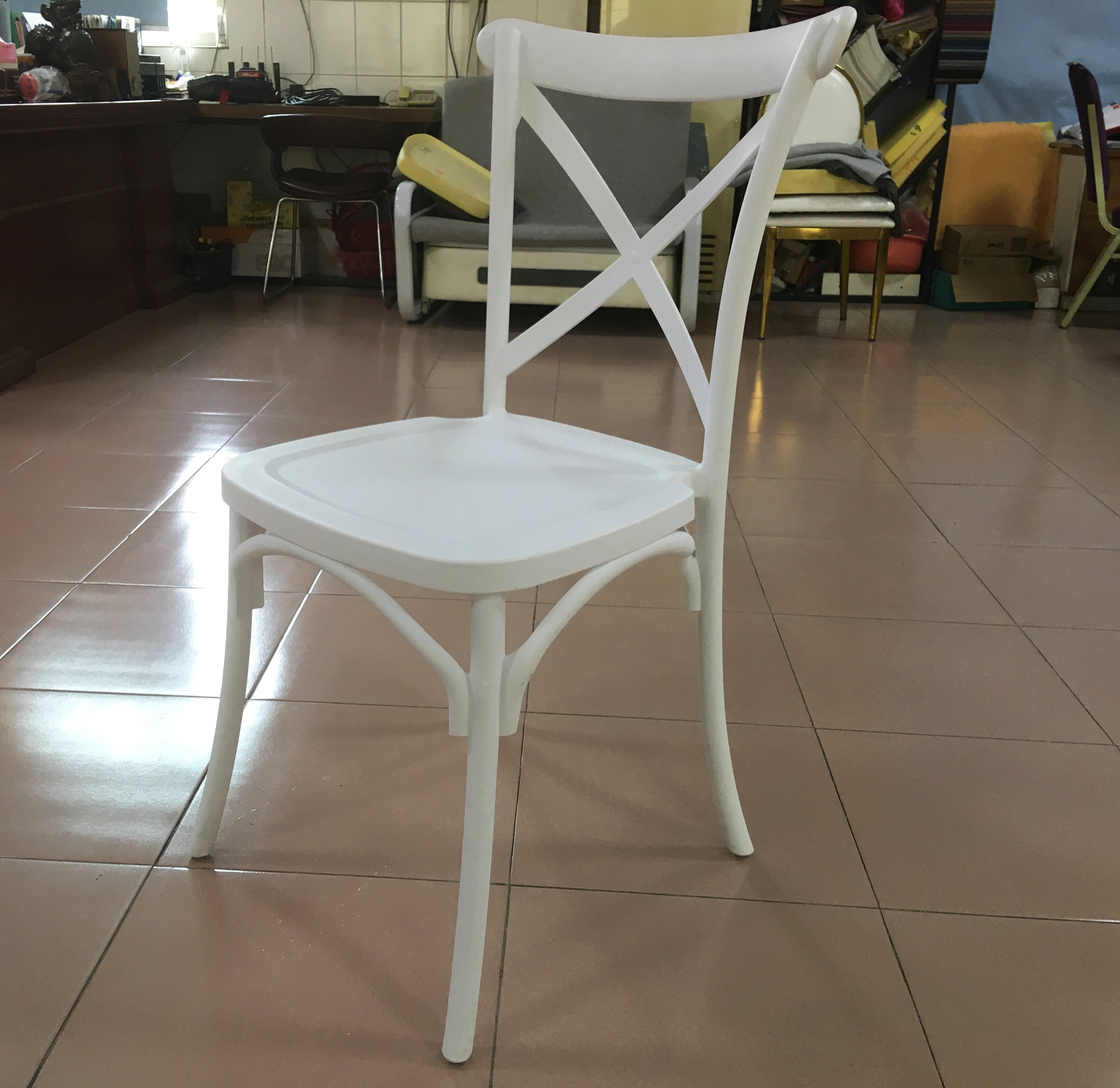 High Quality Banquet Wedding Indoor Outdoor white Stackable plastic Resin Cross Back Chair event party x back dining chair