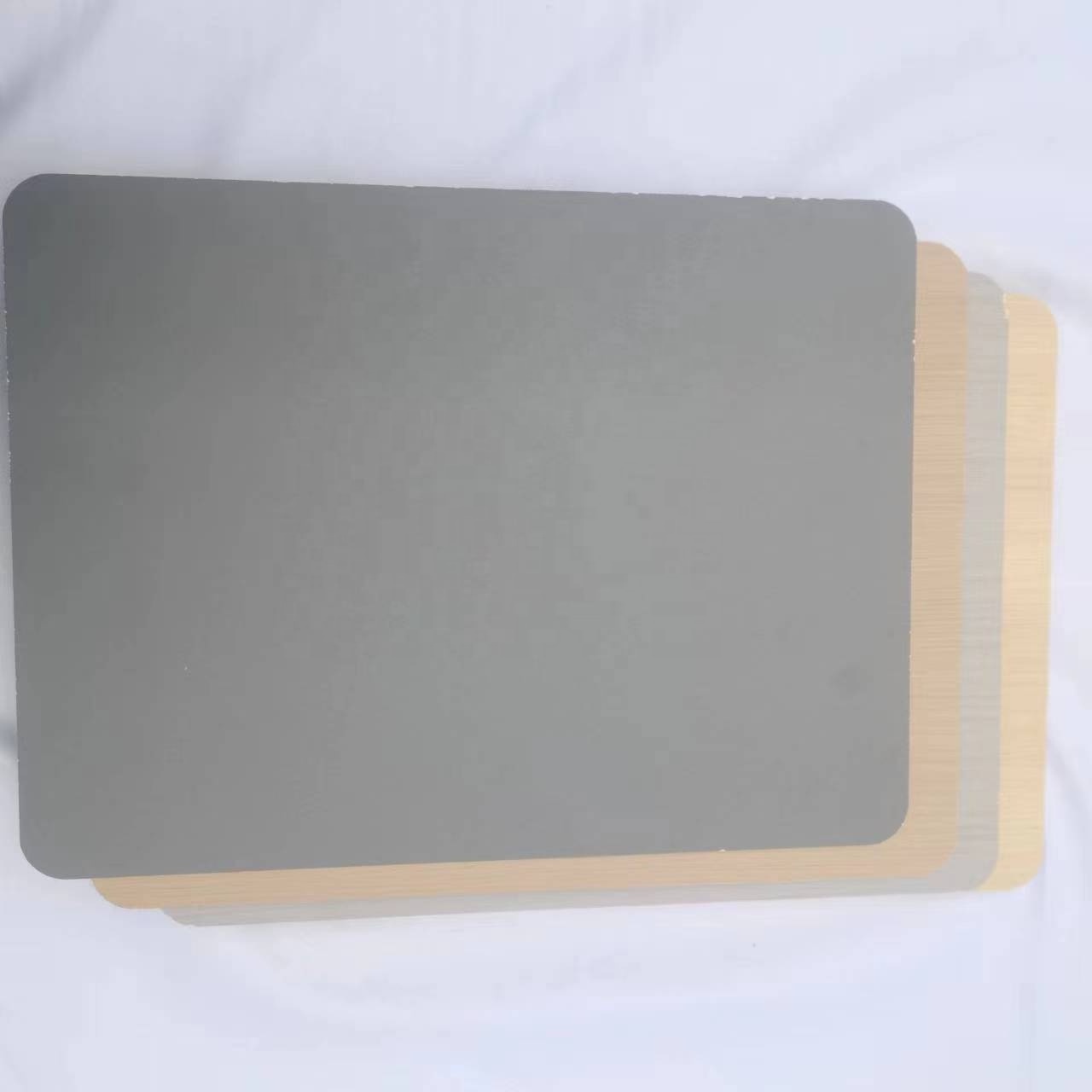 Waterproof 4x8 White Melamine Board E0 Formaldehyde Emission Walnut Plywood Sheet Laminated HDF Marine Plywood Stand Sheet Use