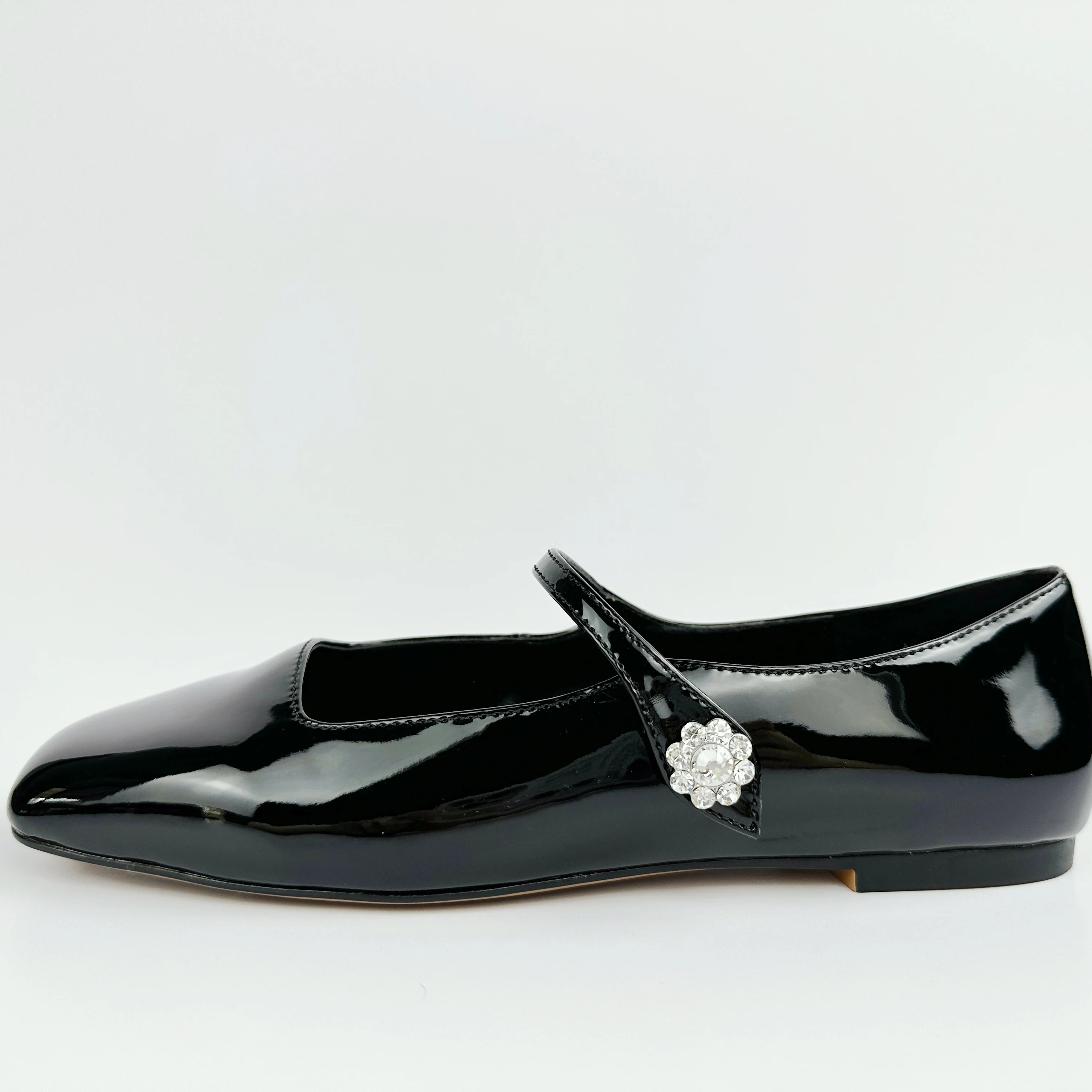 Fashion flats for ladies in summer leather mary jane flats with ankle strap and jewel decoration Trendy women shoes