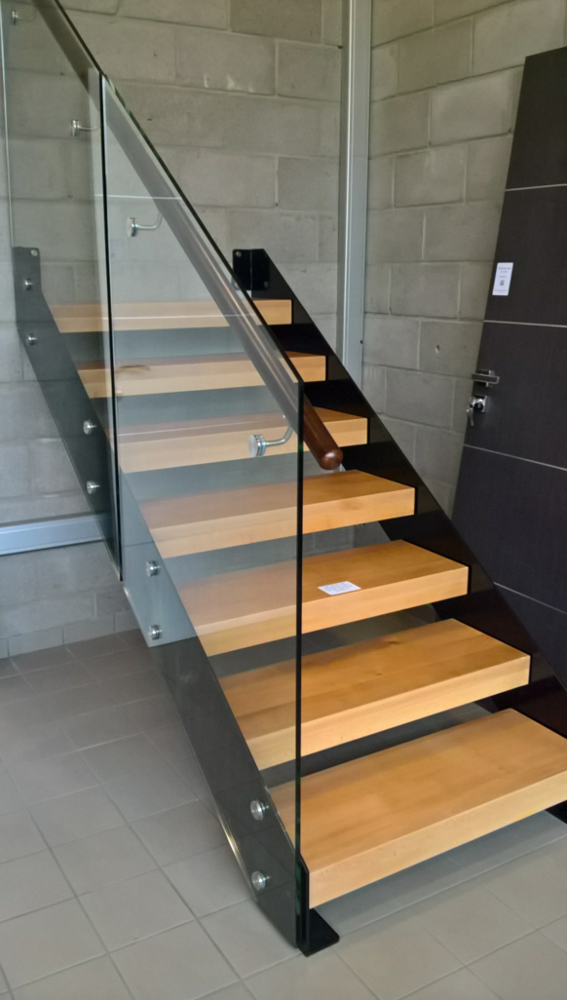 Smartart 2022  Promotion Good quality double stringer steel  stair for indoor