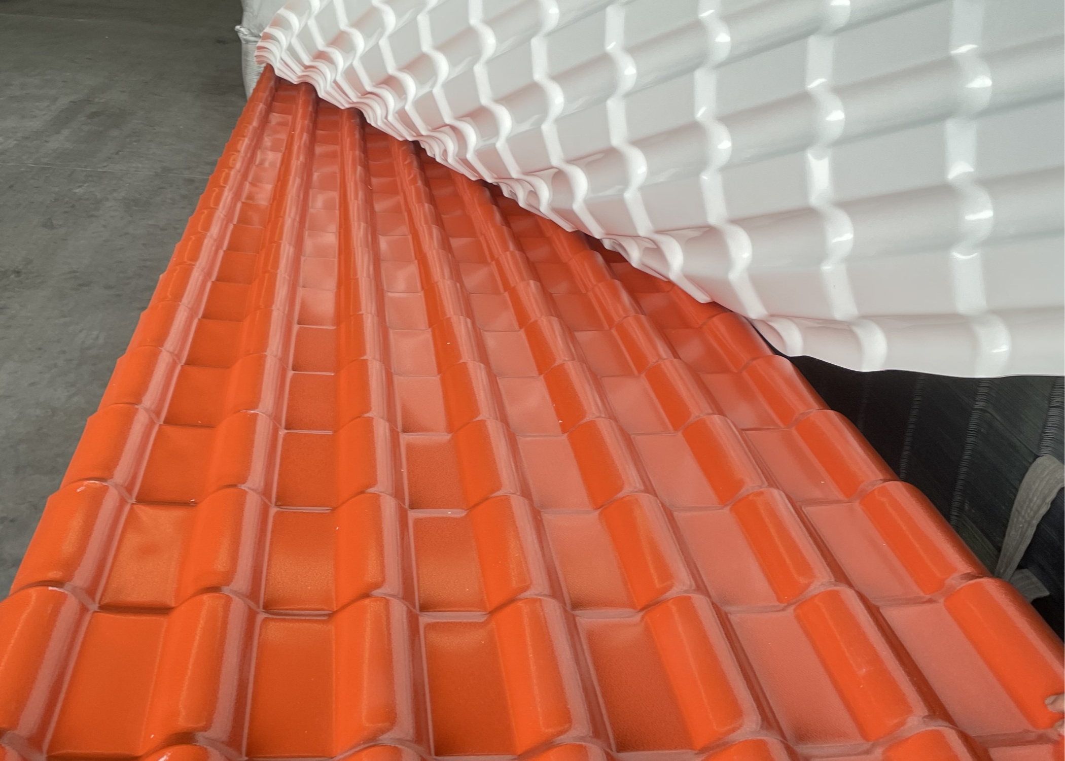 2.3mm thickness PVC roof tile Weather resistance roof tile Long lifespan tile for House