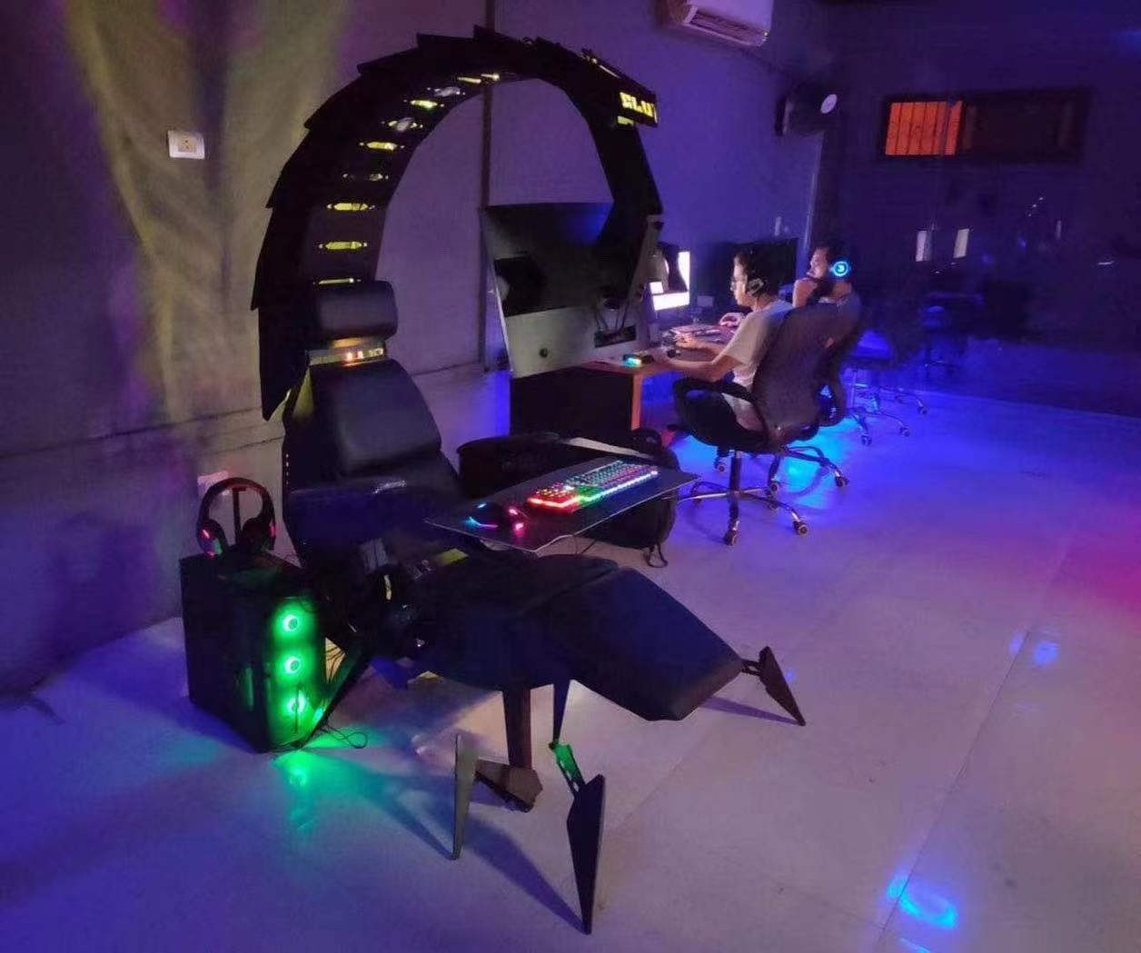 Best Seller Scorpion Gaming PC Chair Zero Gravity Cluvens Cockpit Fully Electrical Recline For 3 Monitors Scorpion Chair