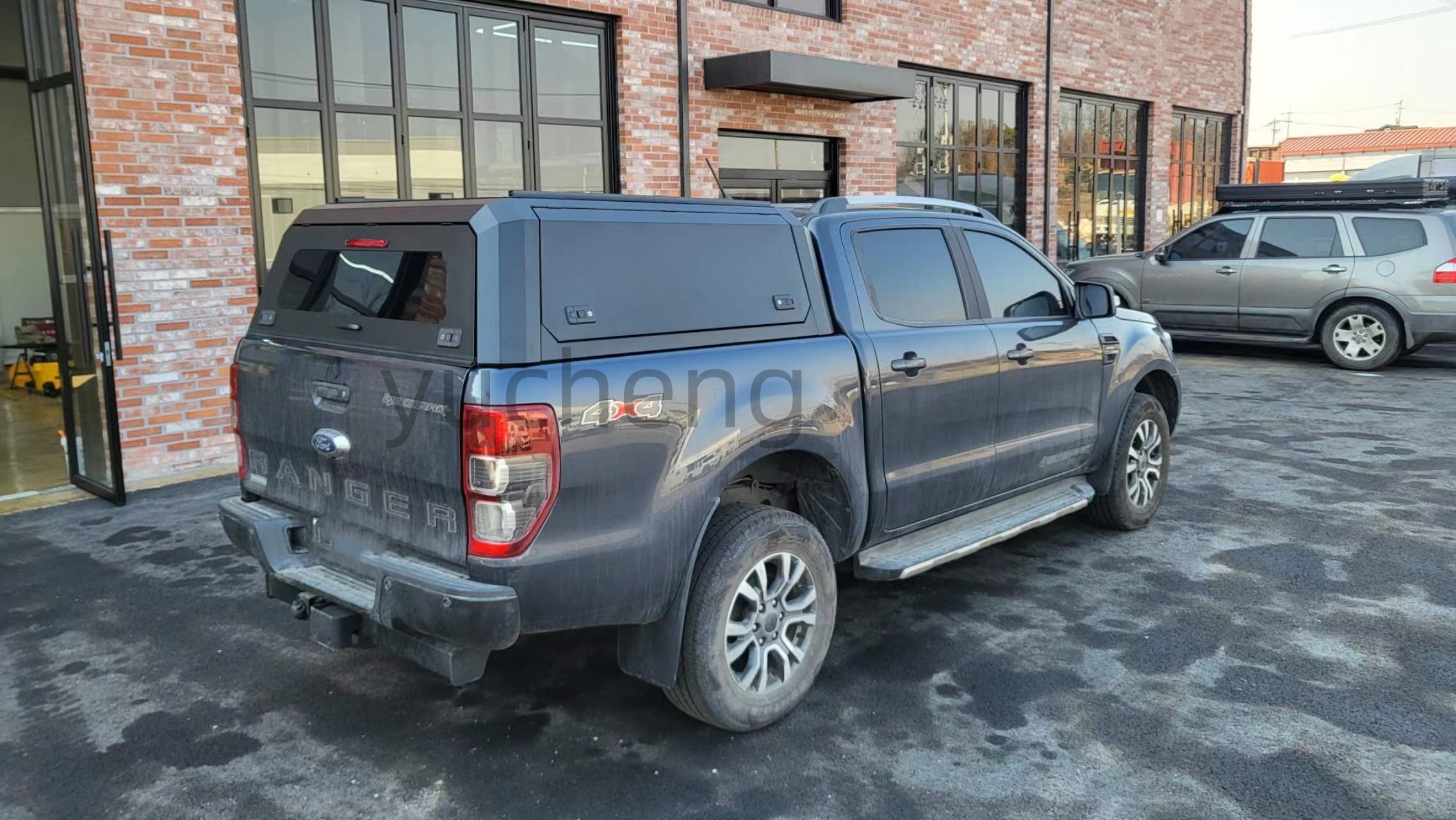 Truck topper Pickup For 2012-2022 FORD RANGER Steel Canopy with Lift-Up Side Windows