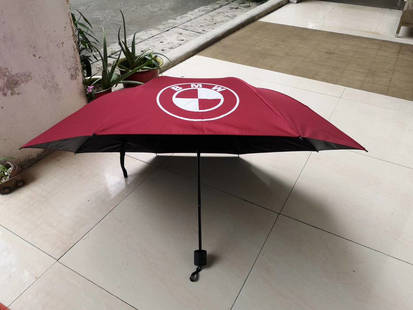 Foldable Umbrella Couple Short Handle Mini UV Protection 3 Fold Umbrella