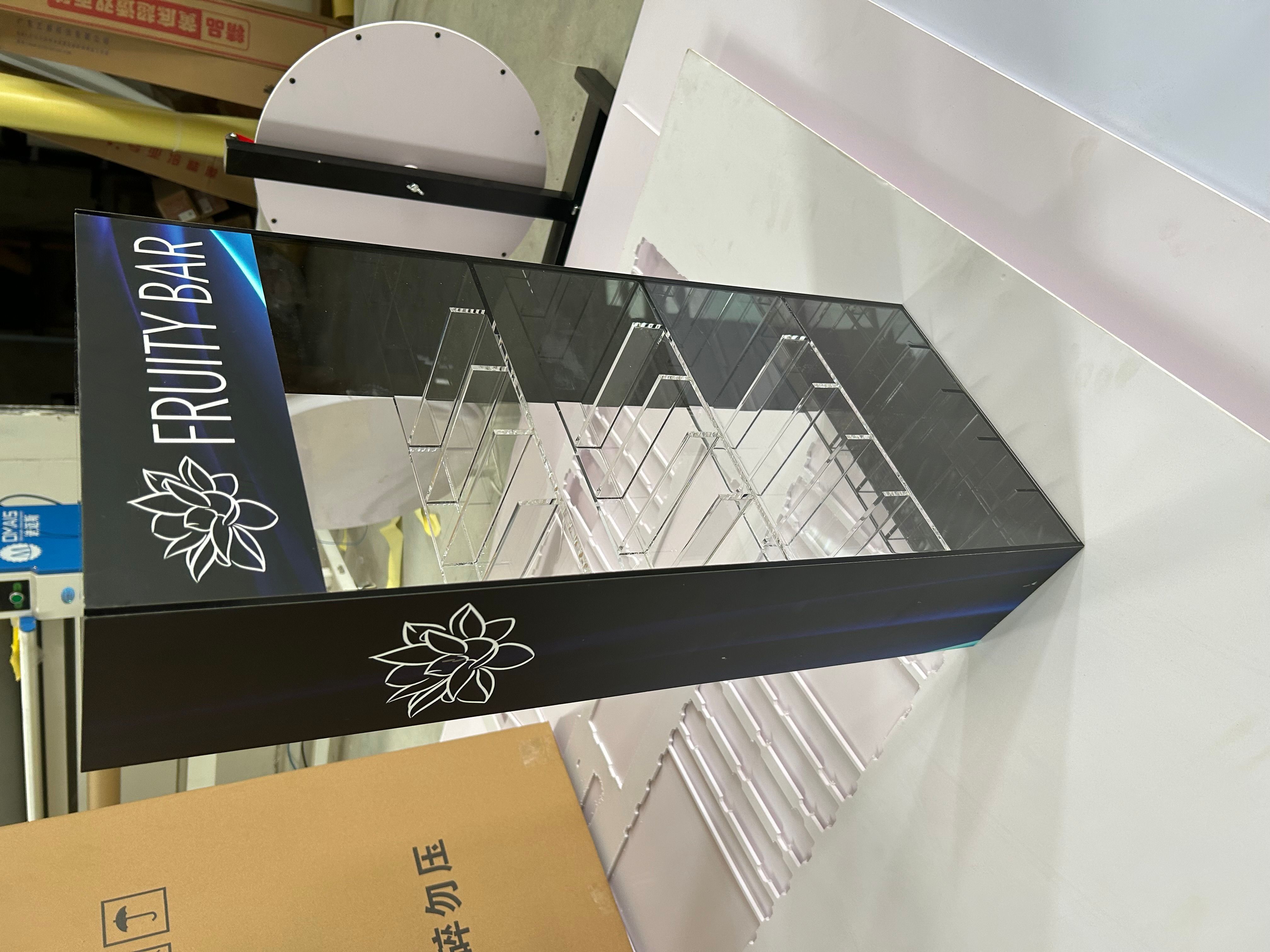 Wholesale Custom Clear Acrylic Display stand