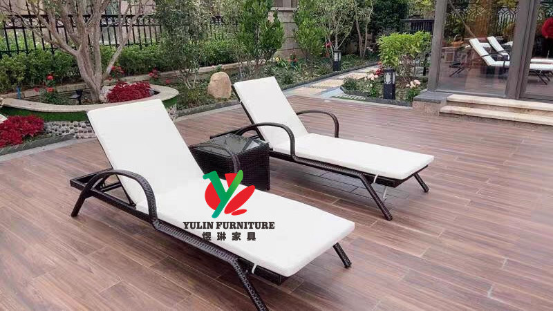 Resort furniture aluminum rattan folding outdoor chaise lounge