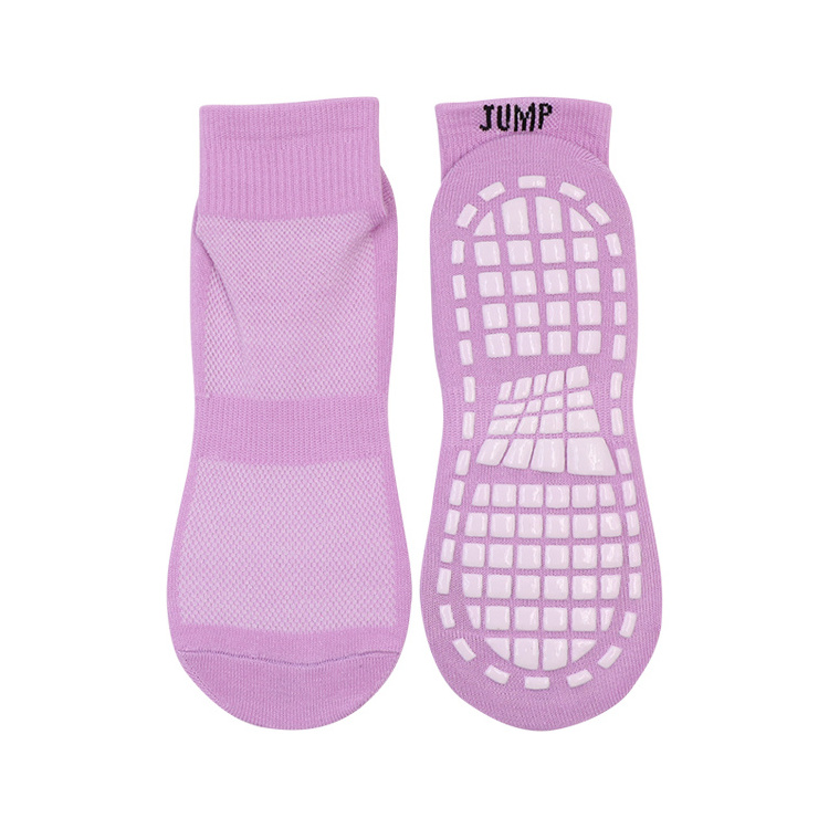 Socks Factory Anti Slip Kids Custom Logo Non Slip With Dot Sole Men Cotton Inflatable Grip Trampoline Socks Manufacturer